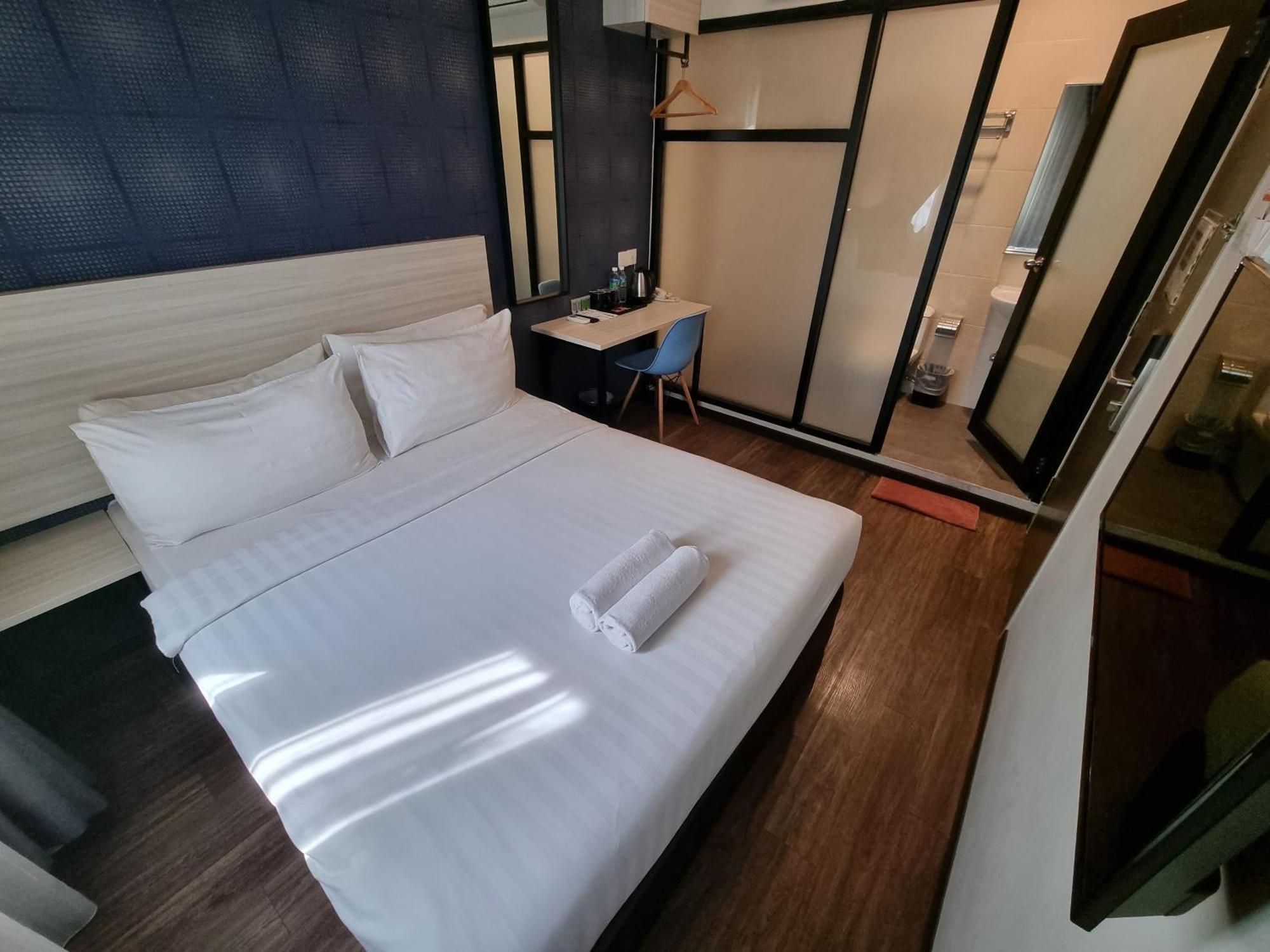 The Square Hotel Skudai Exterior photo